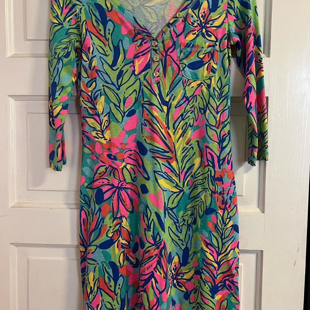 Lilly Pulitzer print dress, size xs, 3/4 sleeves
